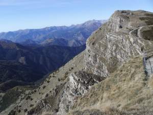 Xtrallusion photo library of independent, self-guided walking and sightseeing holidays in Italy. Pictures, images, photos and photographs taken along the way of this 1-day walking itinerary, to give you a visual impression of the day's walk.